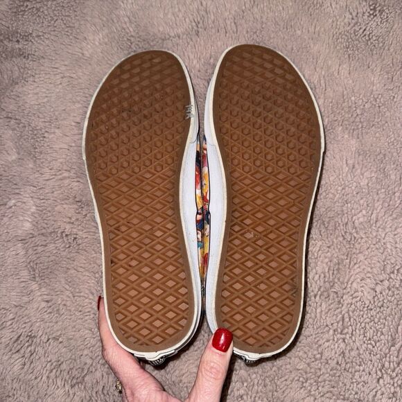 Vans Disney Princess Size 5.5 Mens Ariel Snow White Womens 7 EUC RARE - Picture 4 of 5